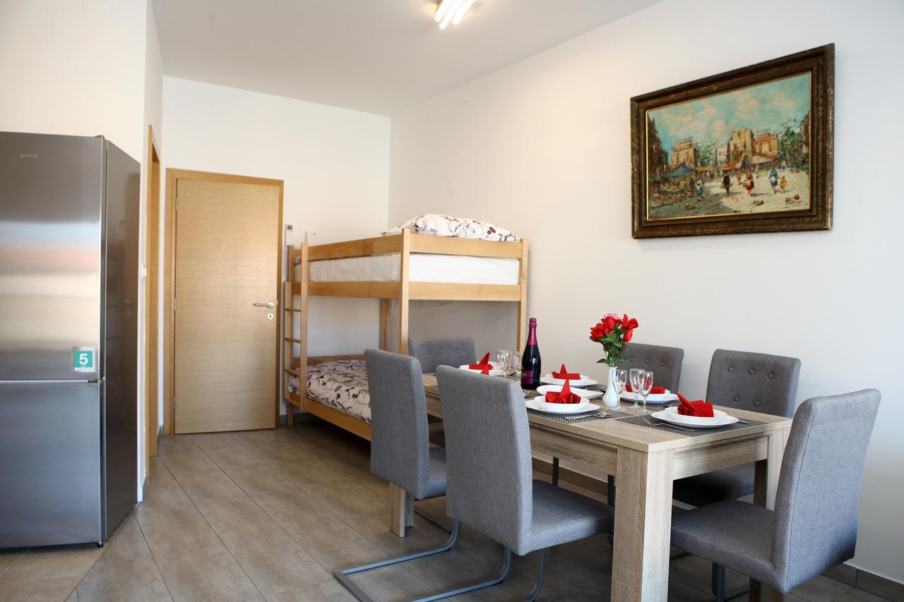 Charming San Simon Beach Apartment Jn Изола Экстерьер фото