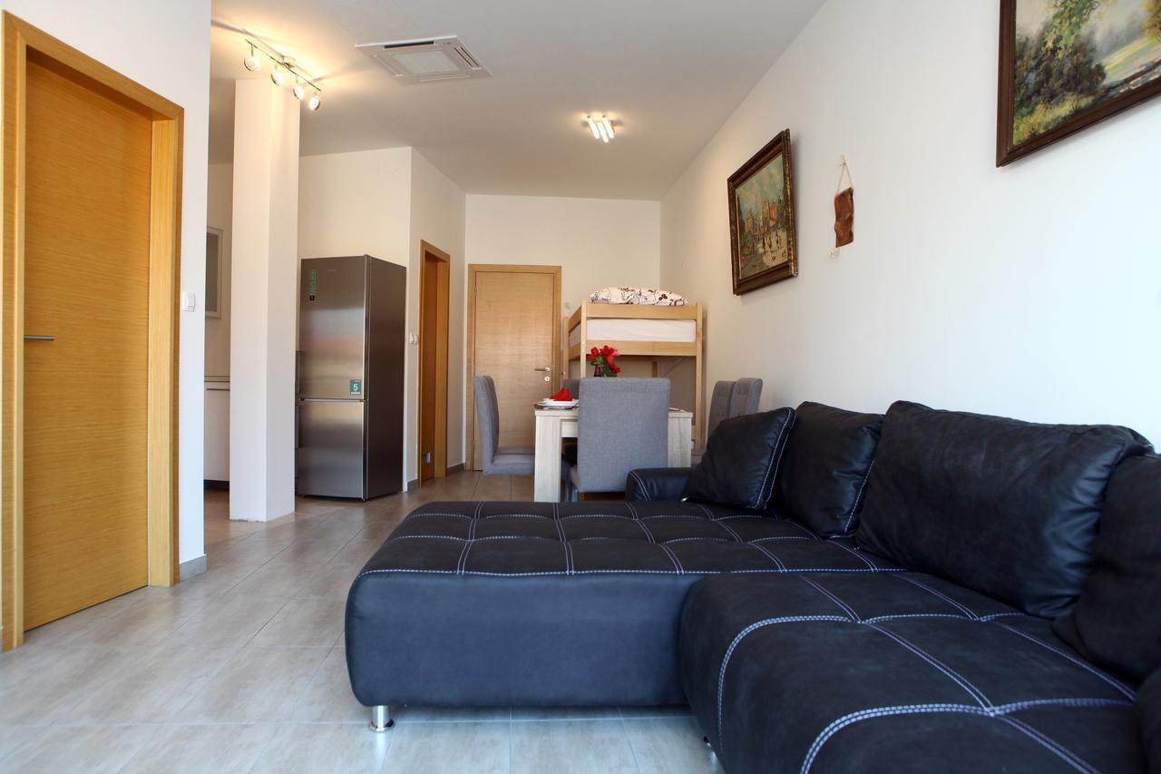 Charming San Simon Beach Apartment Jn Изола Экстерьер фото